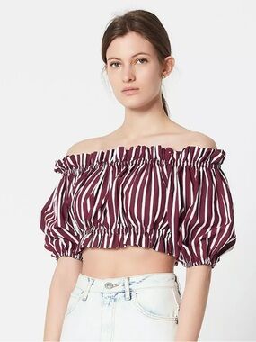 Sandro Ranjo Off Shoulder Crop Top In Burgundy Size M